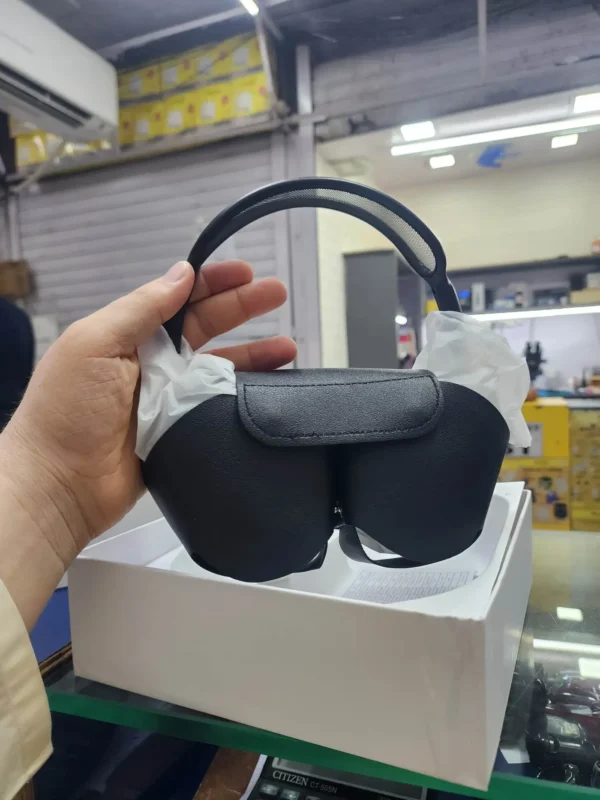 AirPods Maxx Black First Copy