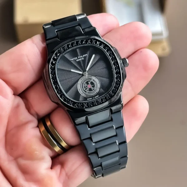 Patek Philippe Nautilus First Copy Watch (2) Patek Philippe Nautilus First Copy Watch