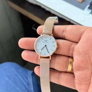 Daniel Wellington Women's First Copy Watch | Elegant 7AA Premium on Zest Shop