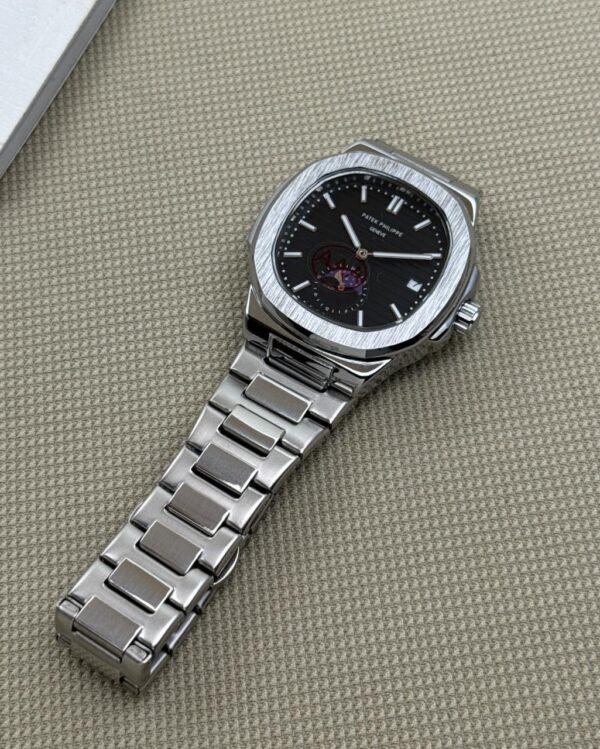 Elegant Design with Patek Philippe First Copy Watch Elegant Design with Patek Philippe First Copy Watch