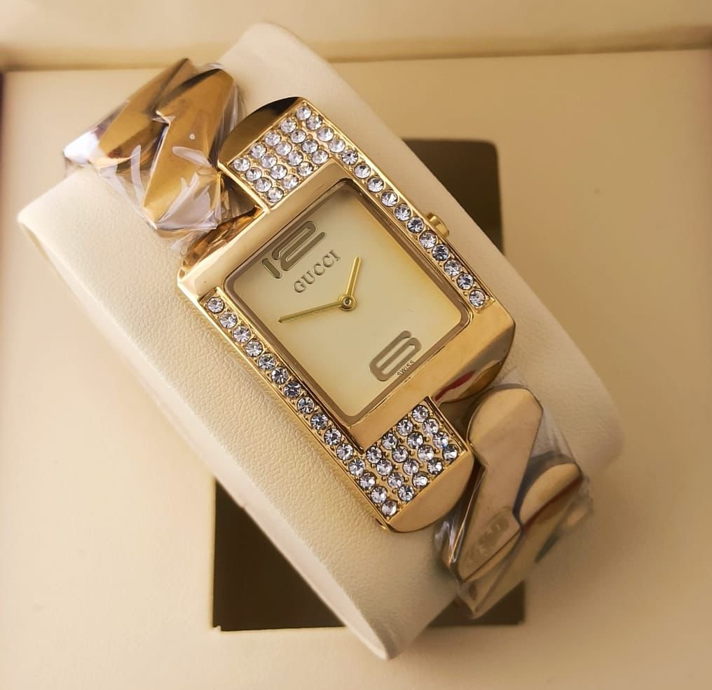 Gucci First Copy Watch at Zest Shop in Nashik