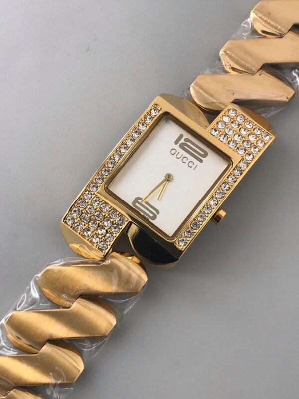 Gucci First Copy Watch at Zest Shop in Maharashtra