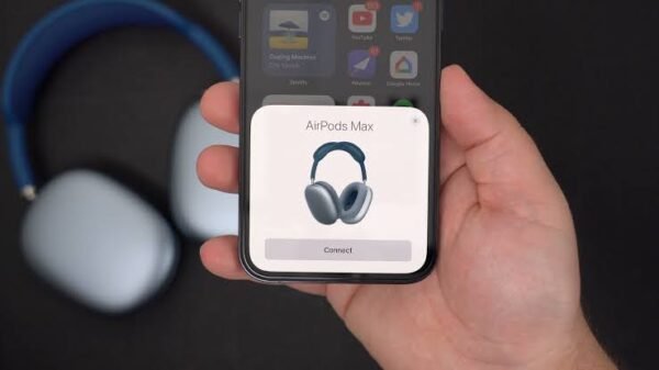 AirPods Maxx First Copy in Gujrat at Zest Shop